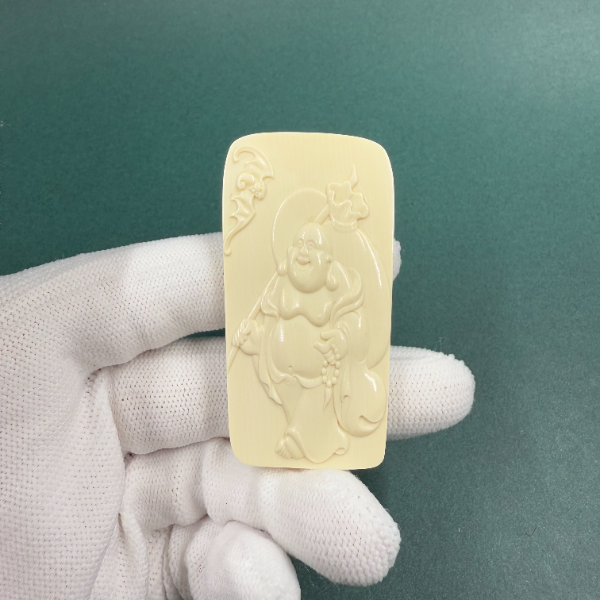 E6490天然猛犸牙雕刻牌 支持鉴定 假一罚四