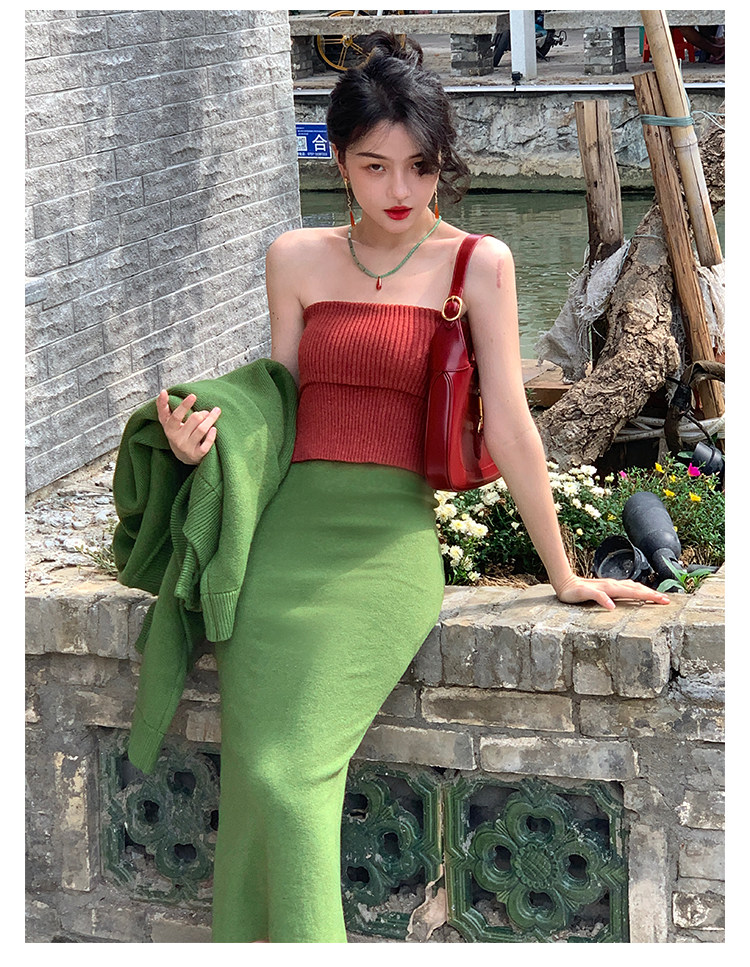 酒午自制港风复古春秋季高级针织半身裙A字包臀中长裙女KLF2062