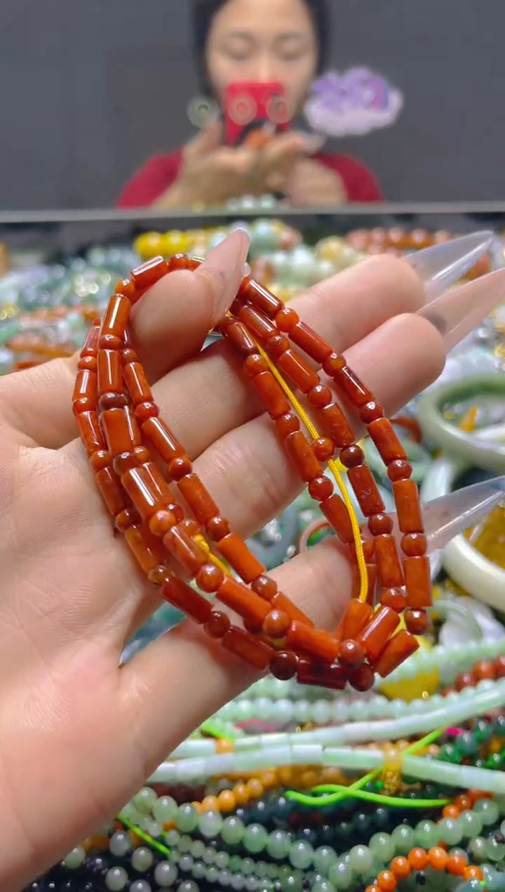 颈饰未镶嵌翡翠4MM