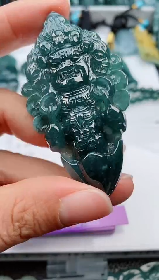 【闪购商品】翡翠颈饰未镶嵌