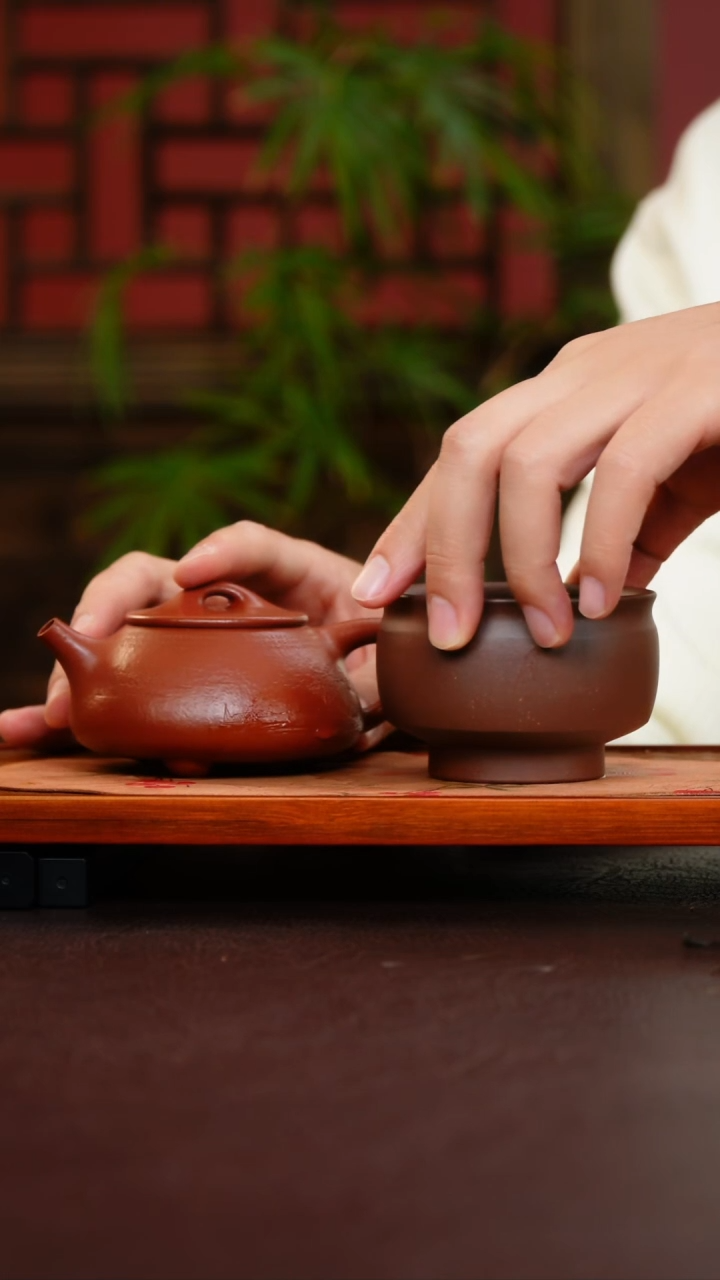 茶壶紫砂大红袍小景舟刻绘一壶一杯