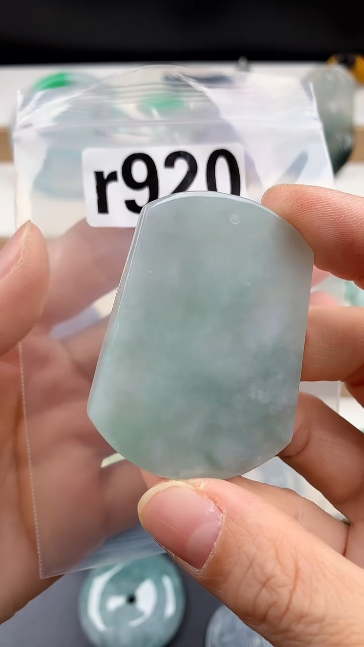 颈饰未镶嵌翡翠天然翡翠吊坠挂件