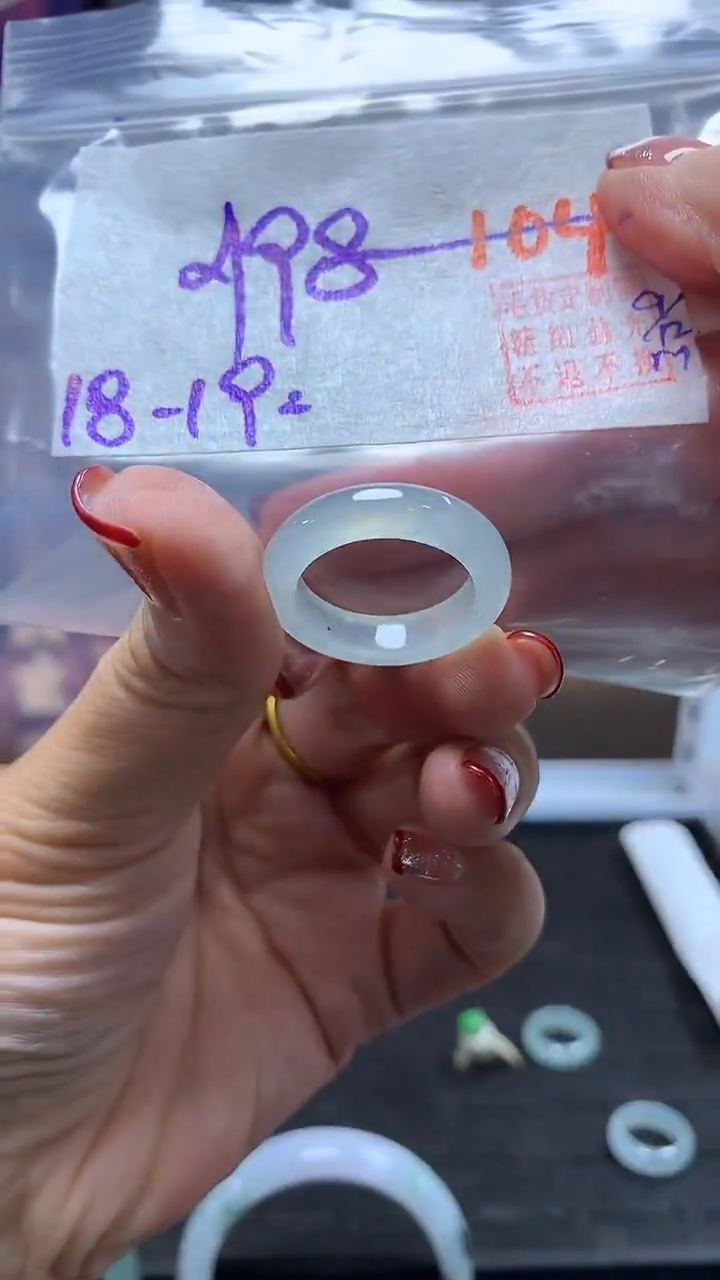 未镶嵌定制翡翠104毛货需精细抛光多样性发1件498元