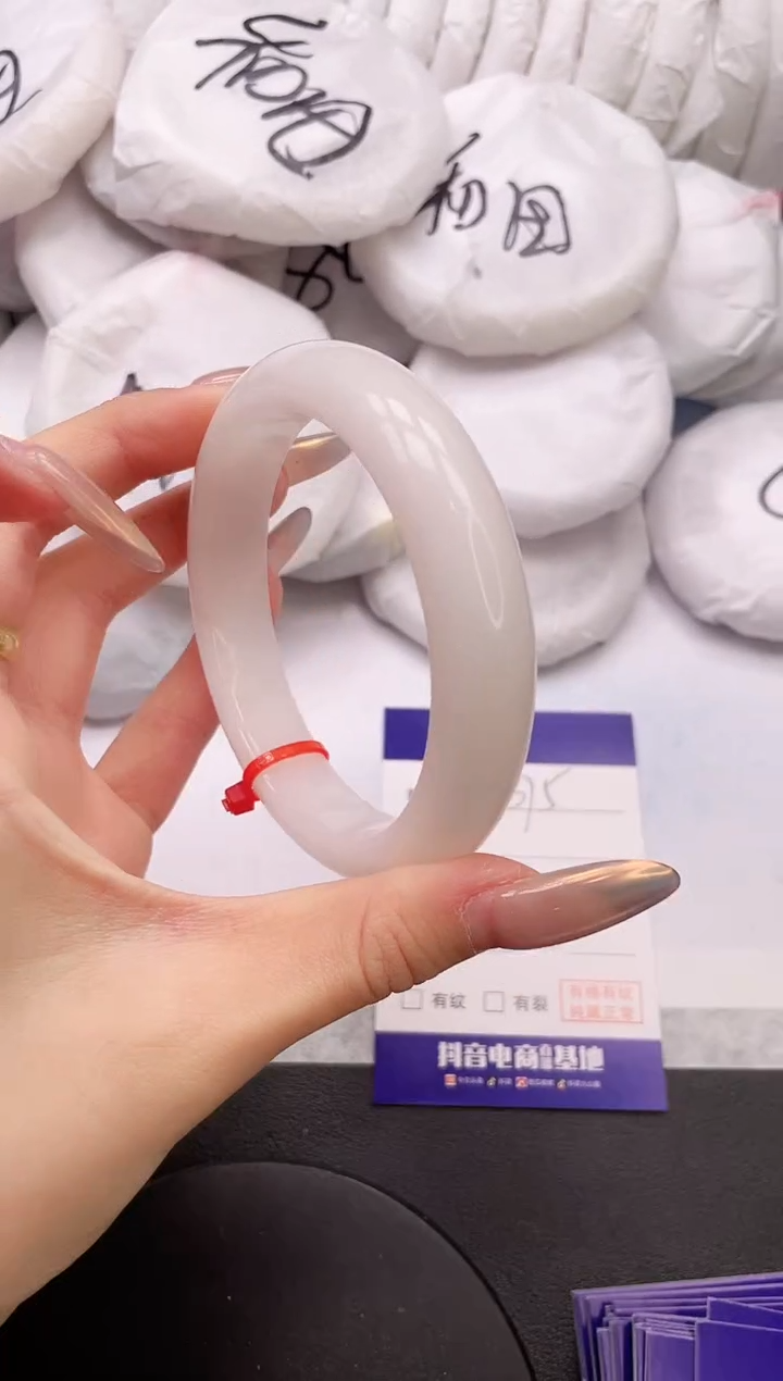 【闪购商品】和田玉手镯未镶嵌18L375-63