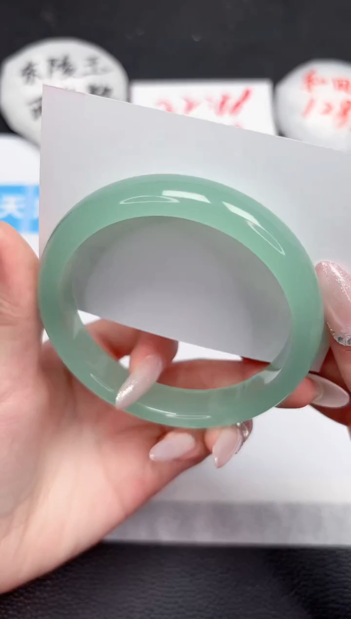 【闪购商品】石英质玉手镯未镶嵌15-64.5