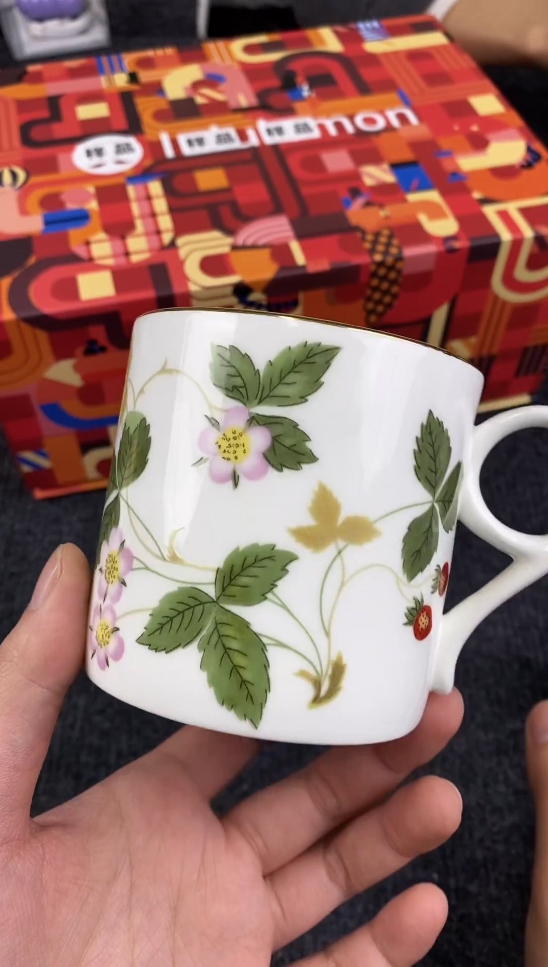 瓷片手工商品，没有品牌