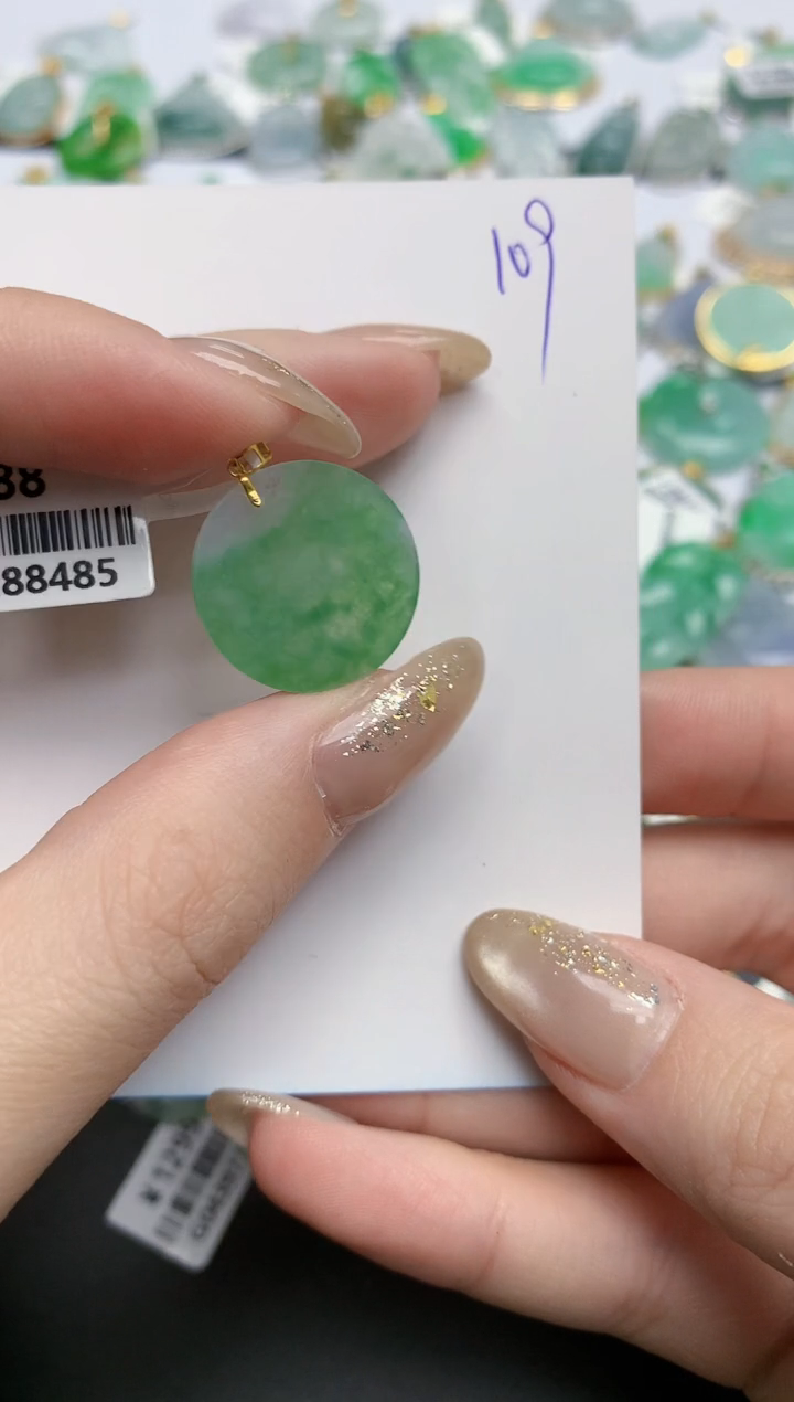 【闪购商品】翡翠颈饰18K金镶嵌天然缅甸翡翠A货