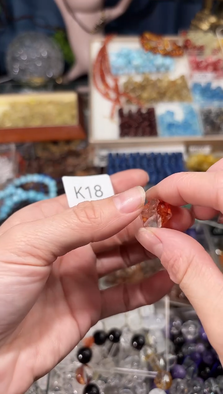 【闪购商品】水晶手串未镶嵌K18胶花切面珠一颗