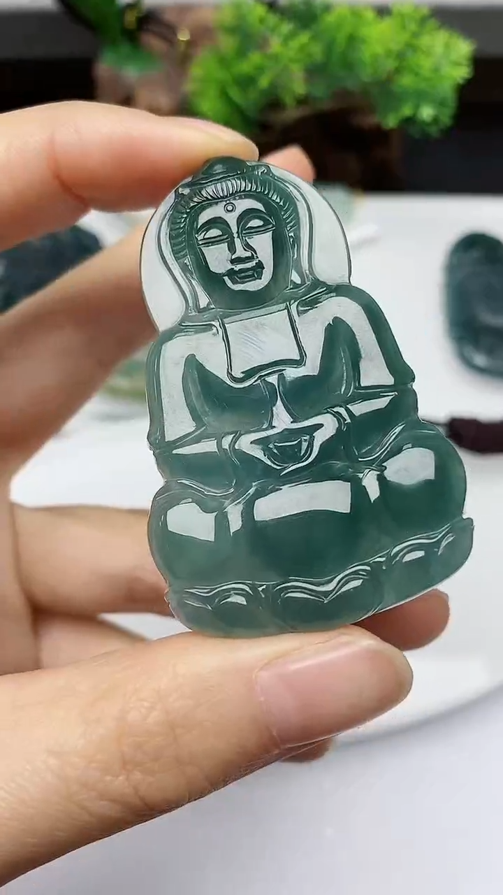 【闪购商品】翡翠颈饰未镶嵌