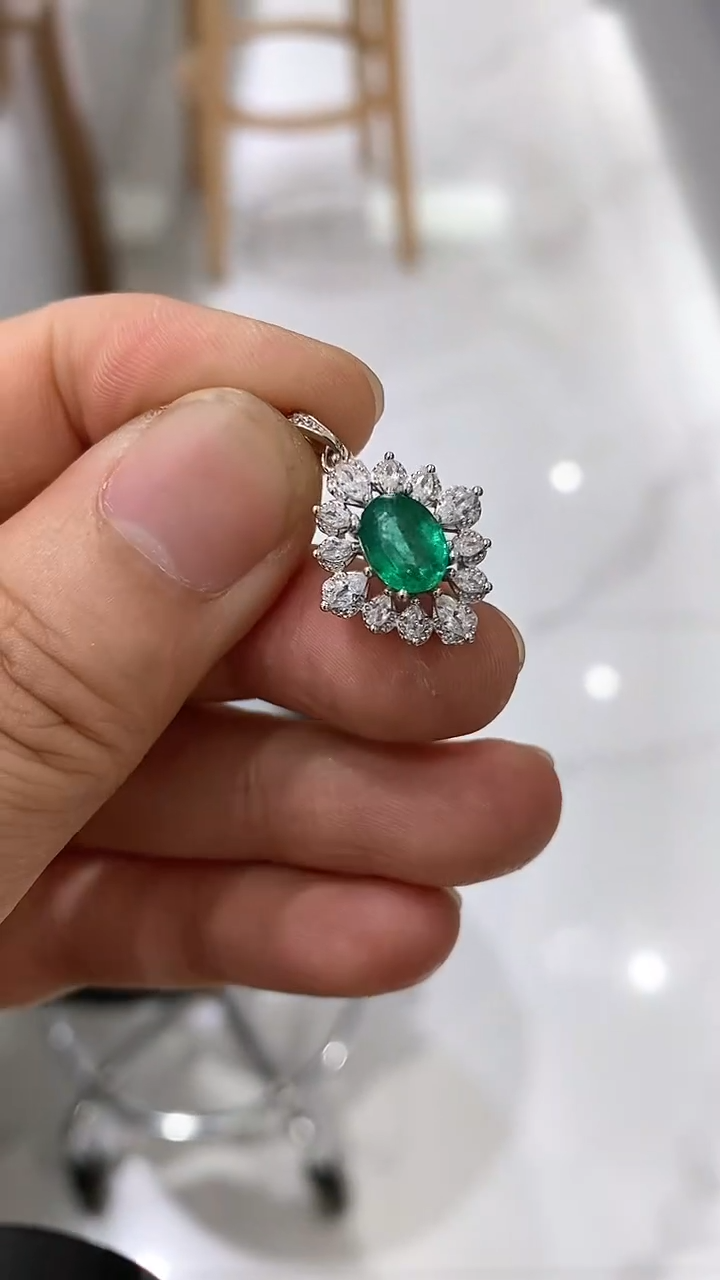 【闪购商品】银S925镶嵌颈饰祖母绿吊坠