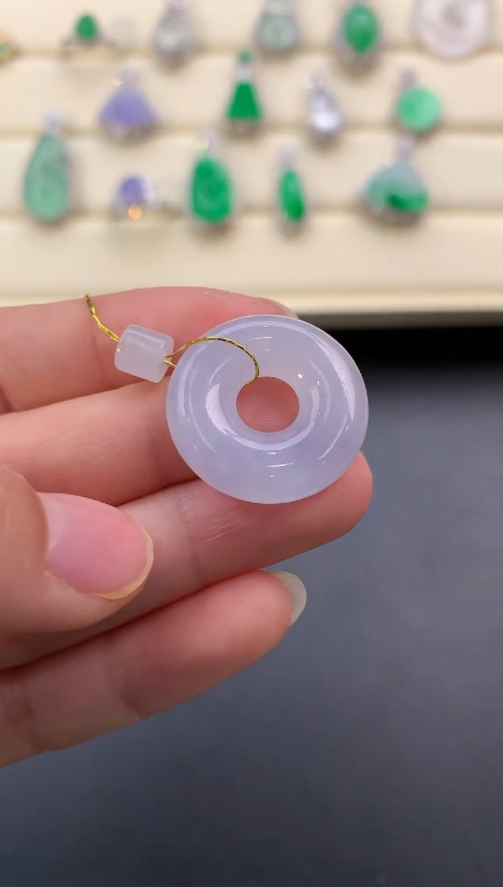 【闪购商品】翡翠颈饰未镶嵌W51