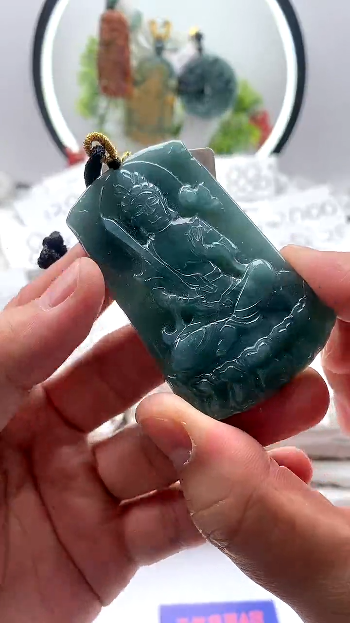 【闪购商品】翡翠颈饰未镶嵌虚空藏