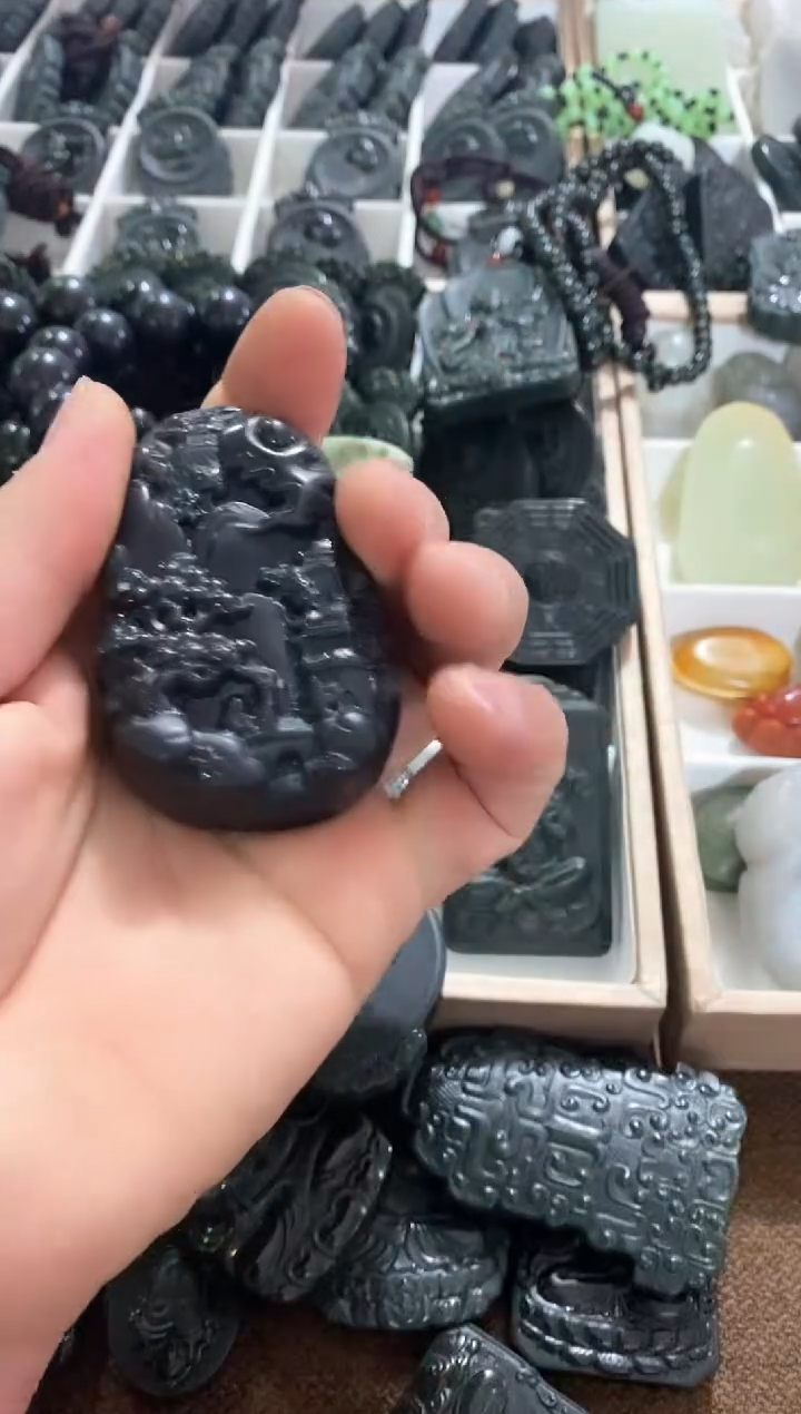 【闪购商品】和田玉吊坠(不含链)未镶嵌青花手把件