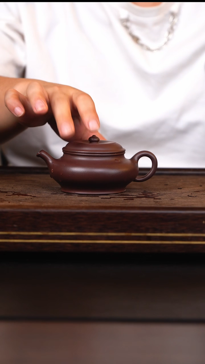 茶壶紫砂.***.陈腐老料底槽青虚扁