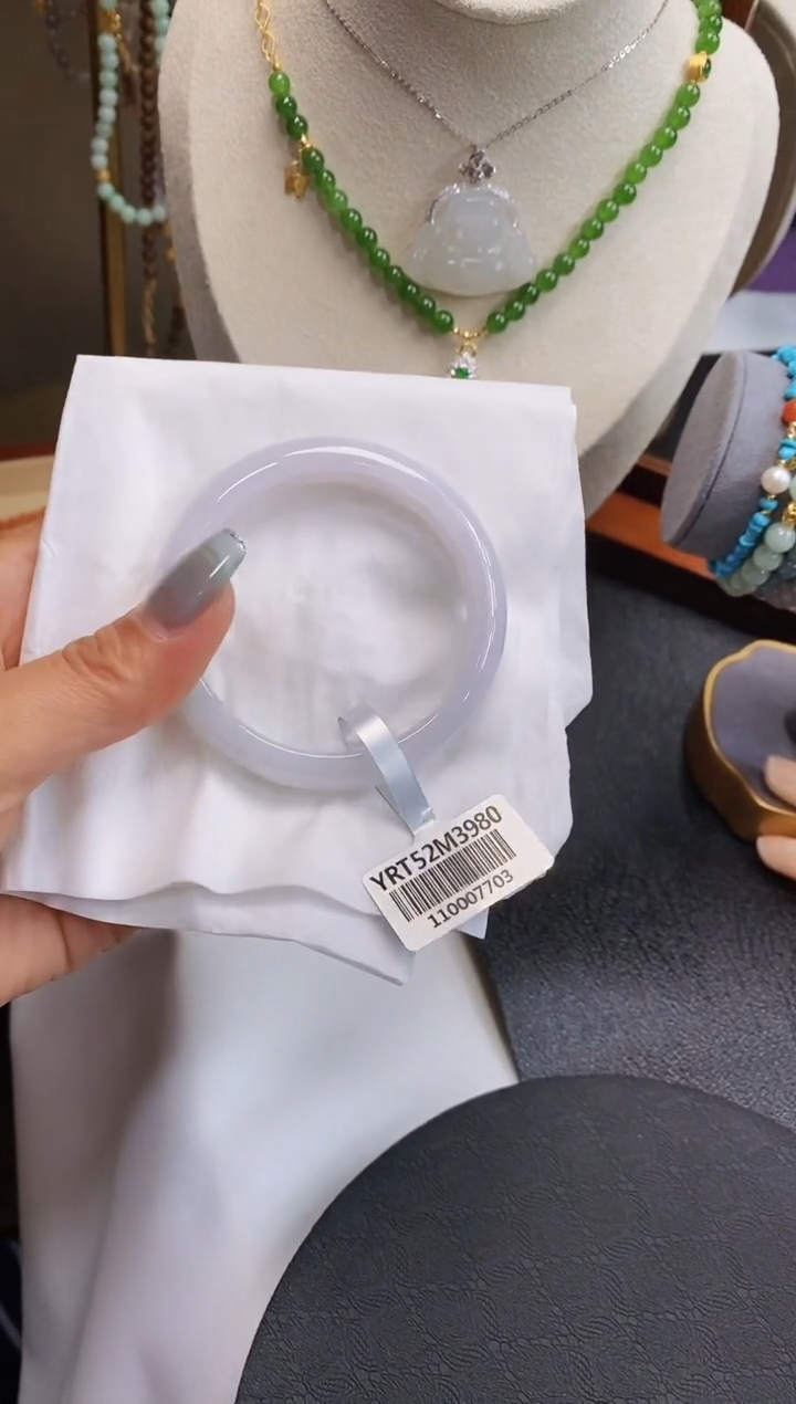 【闪购商品】翡翠手镯未镶嵌135圈口51-52/11.9*6.8