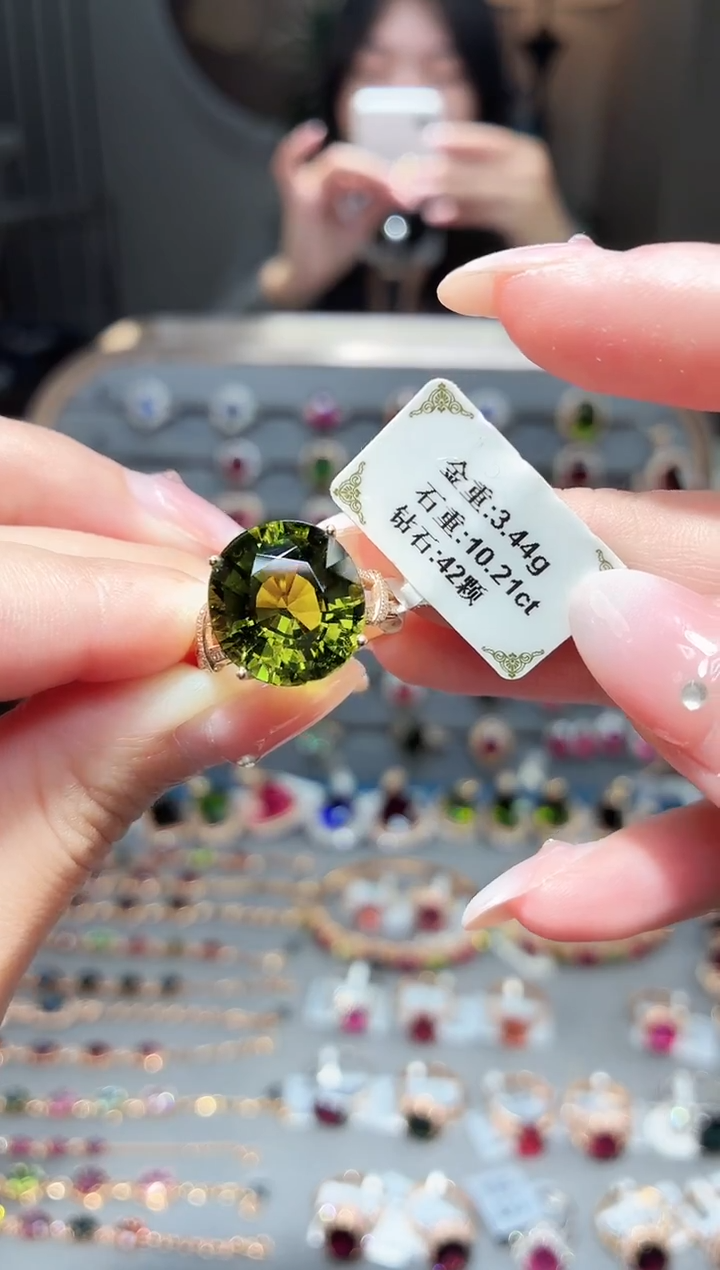 18K金镶嵌戒指碧玺10.21ct