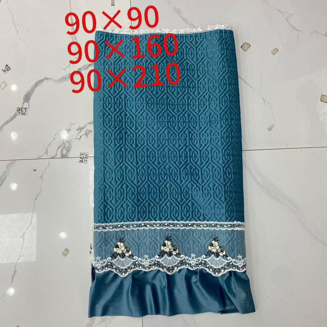 瑕疵品绒面沙发垫三张组合