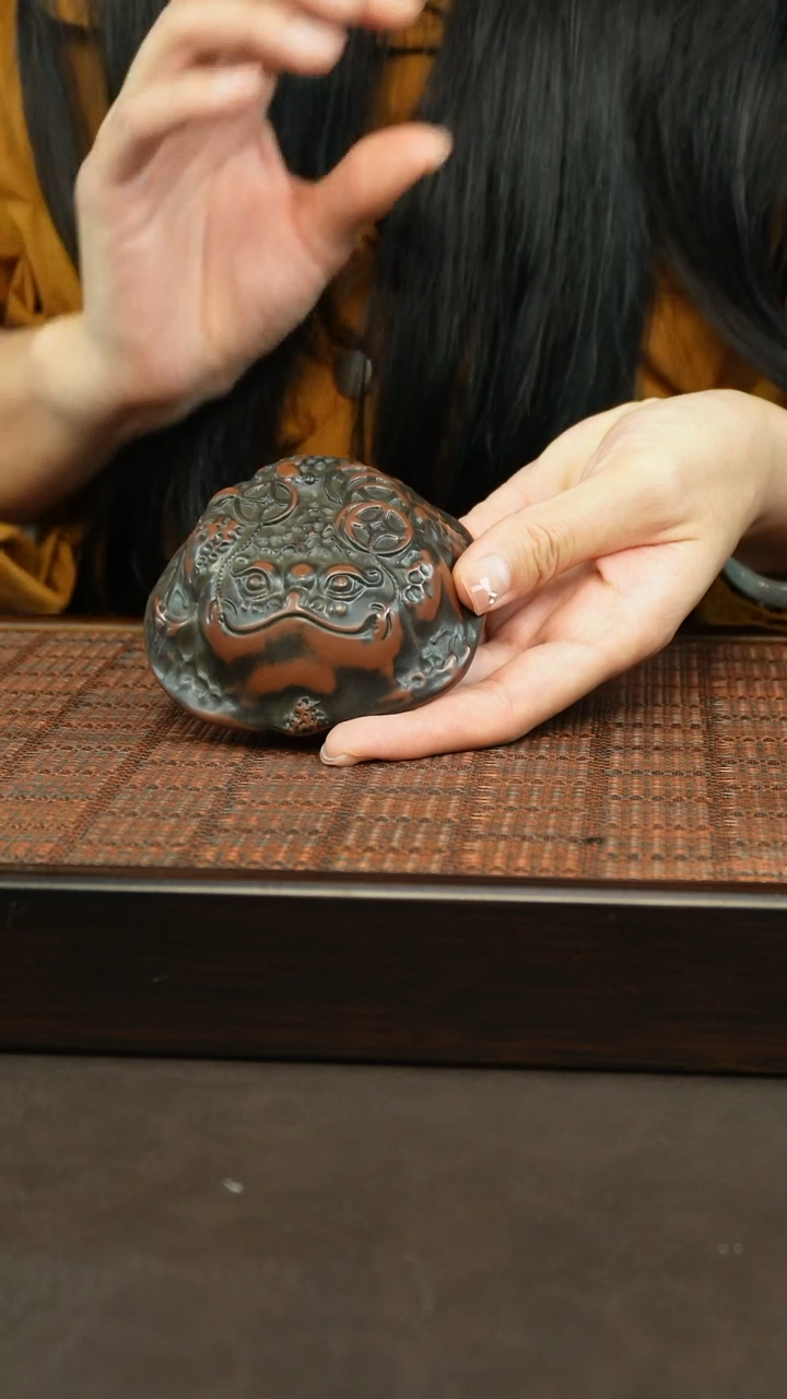 【闪购商品】坭兴陶纯手工金蟾杯50cc