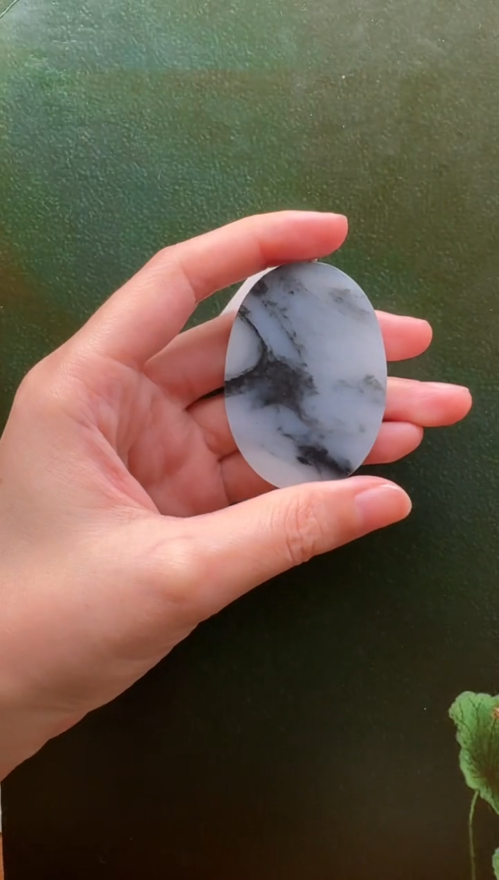 颈饰未镶嵌和田玉吊坠