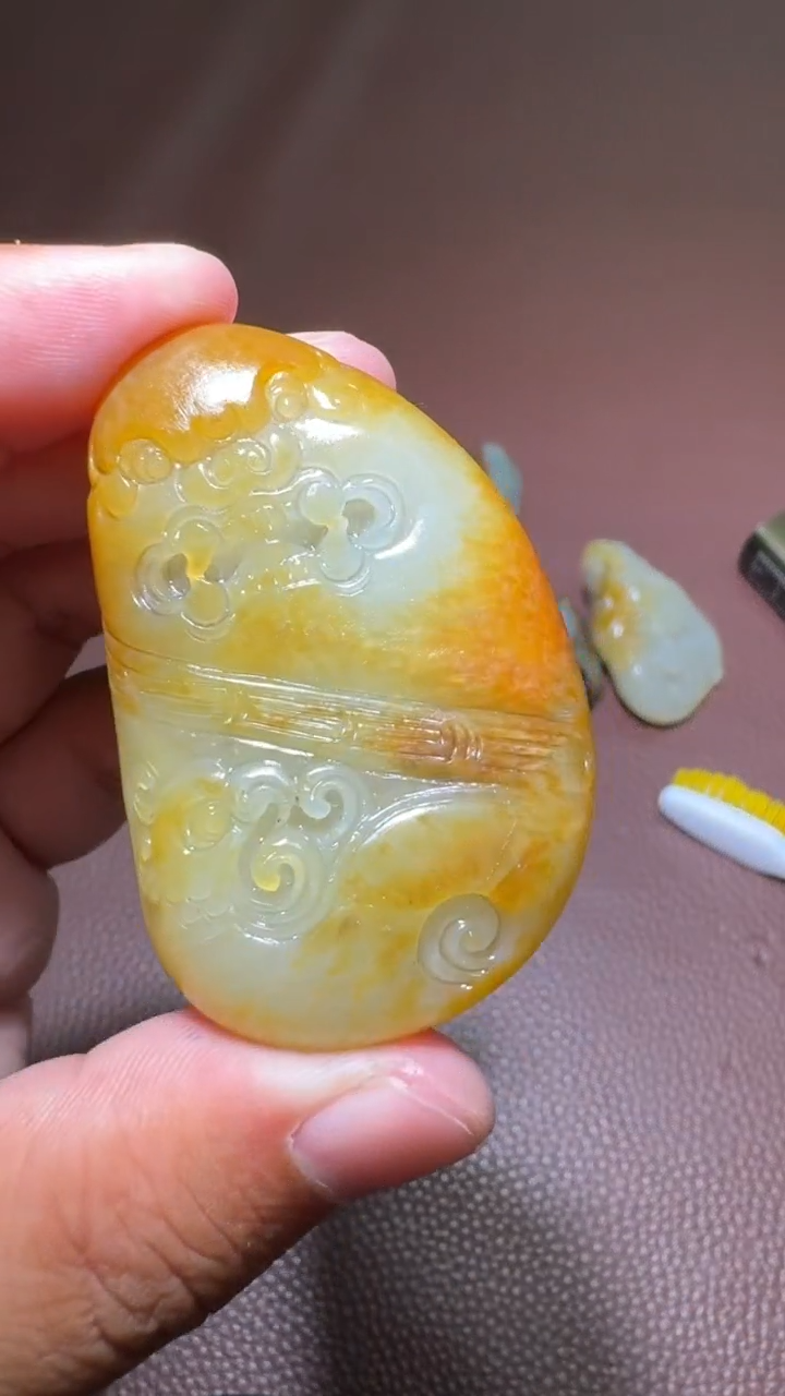 未镶嵌和田玉挂件和田玉