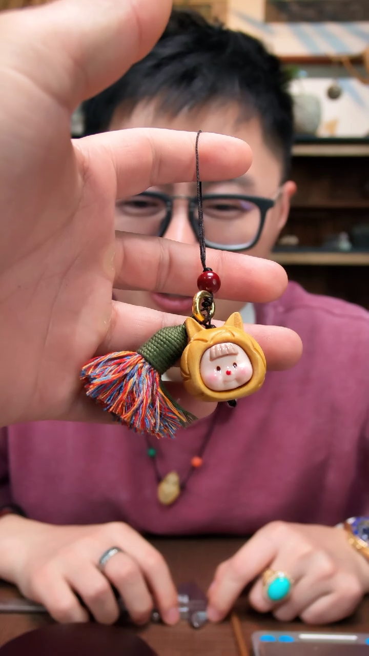 木质工艺多妹手机挂ZD