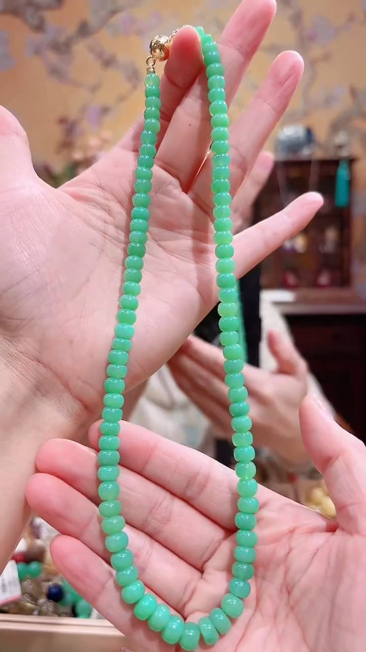 颈饰未镶嵌石英质玉，天然澳玉设计款项链