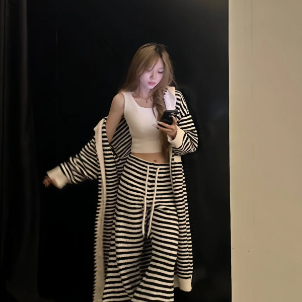 ins韩版黑白条纹连帽半边绒睡衣秋冬季睡袍背心长裤三件套家居服