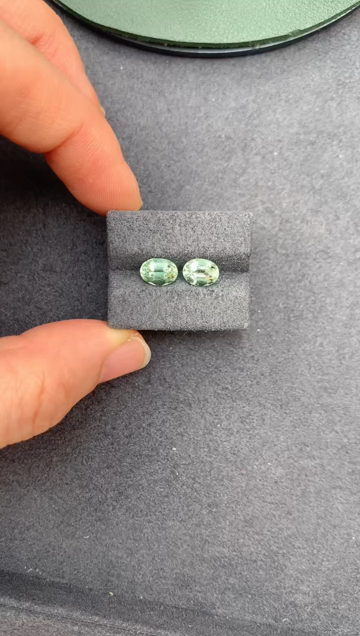 【闪购商品】碧玺裸石未镶嵌2ct绿碧玺配对