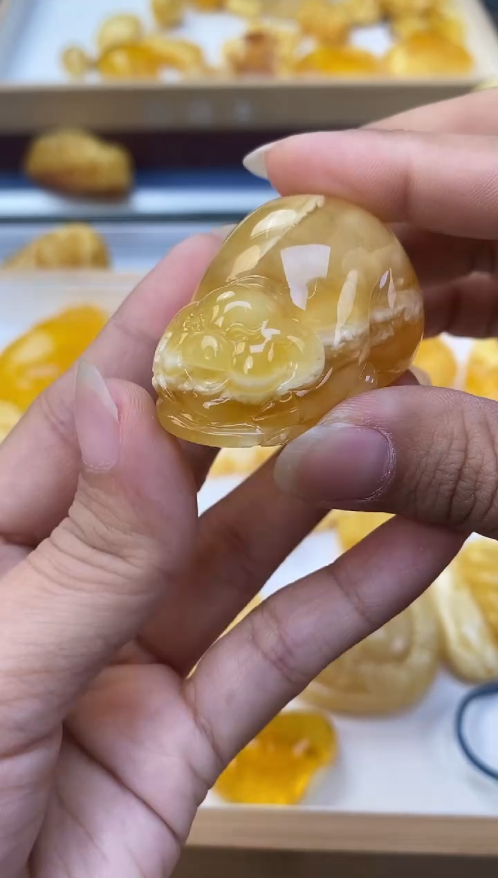 未镶嵌琥珀裸石天然琥珀蜜蜡