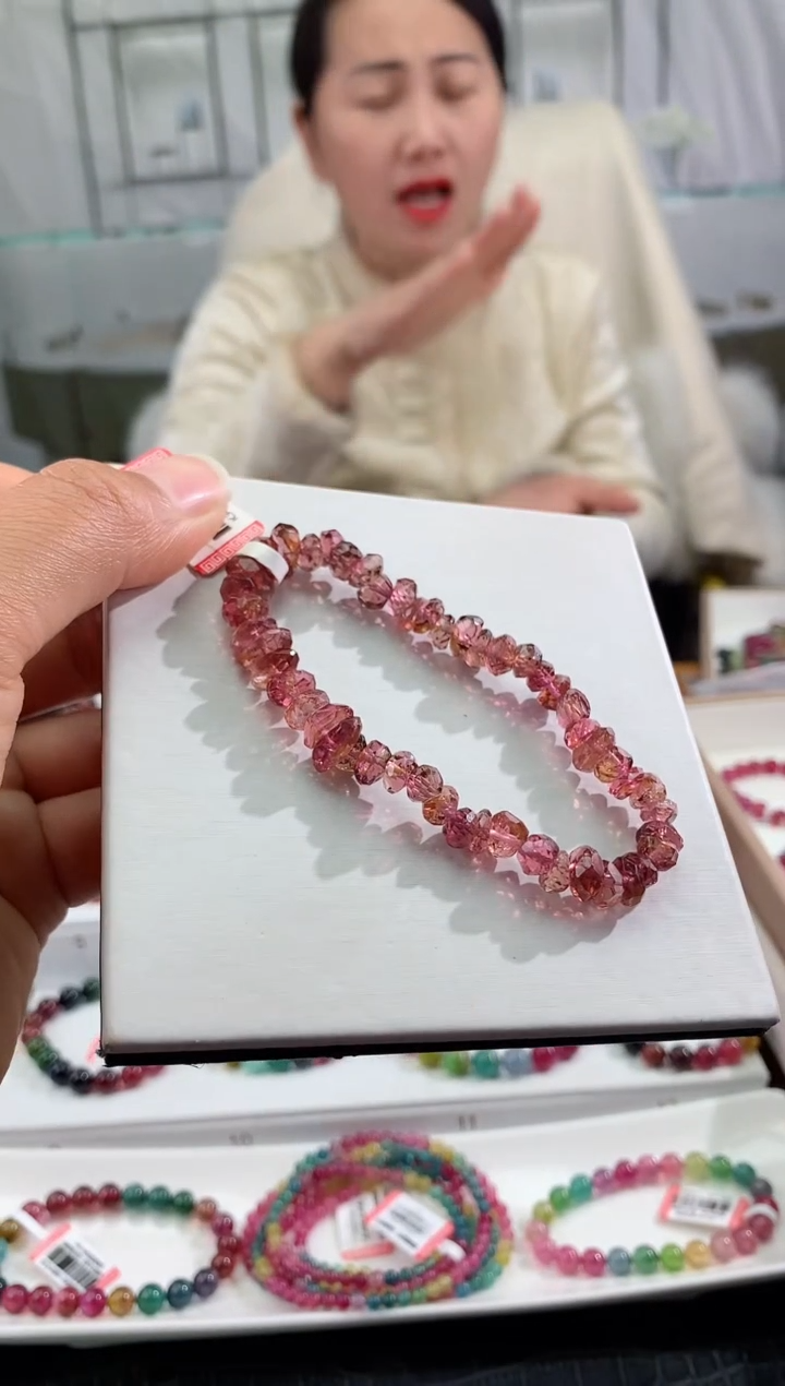 【闪购商品】碧玺手串未镶嵌多样性发一条