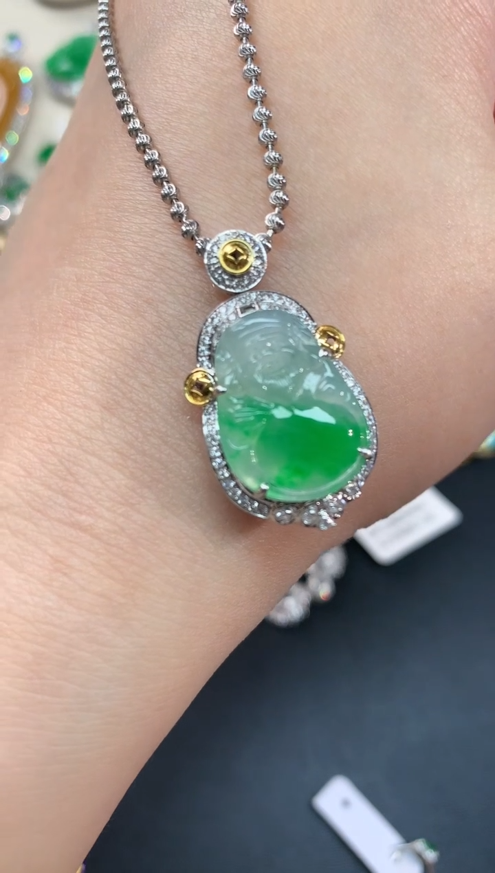 【闪购商品】翡翠吊坠(不含链)18K金镶嵌A43|9800