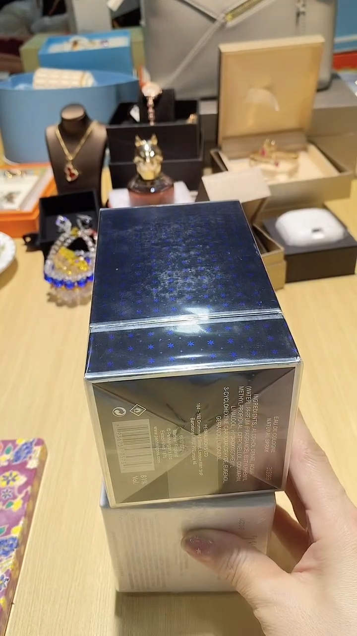 【闪购商品】瓷片锅碗瓢盆一件不玫瑰+牧羊