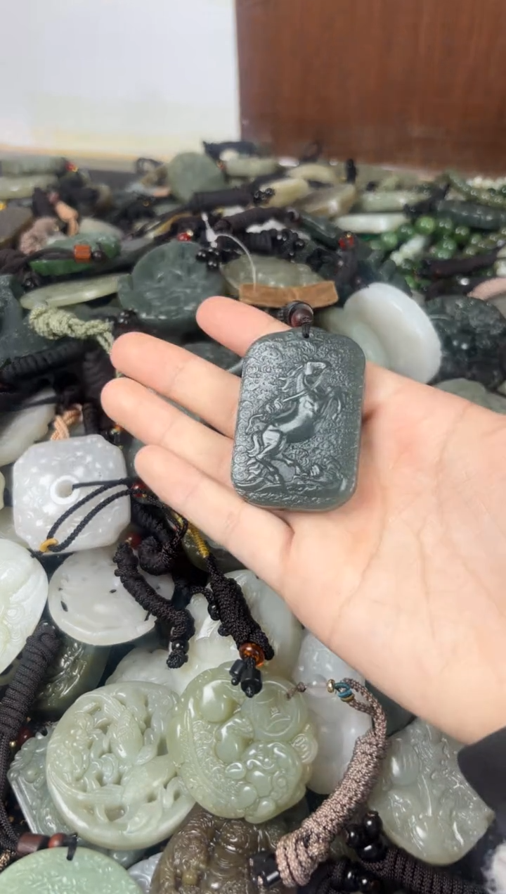 【闪购商品】和田玉颈饰未镶嵌1