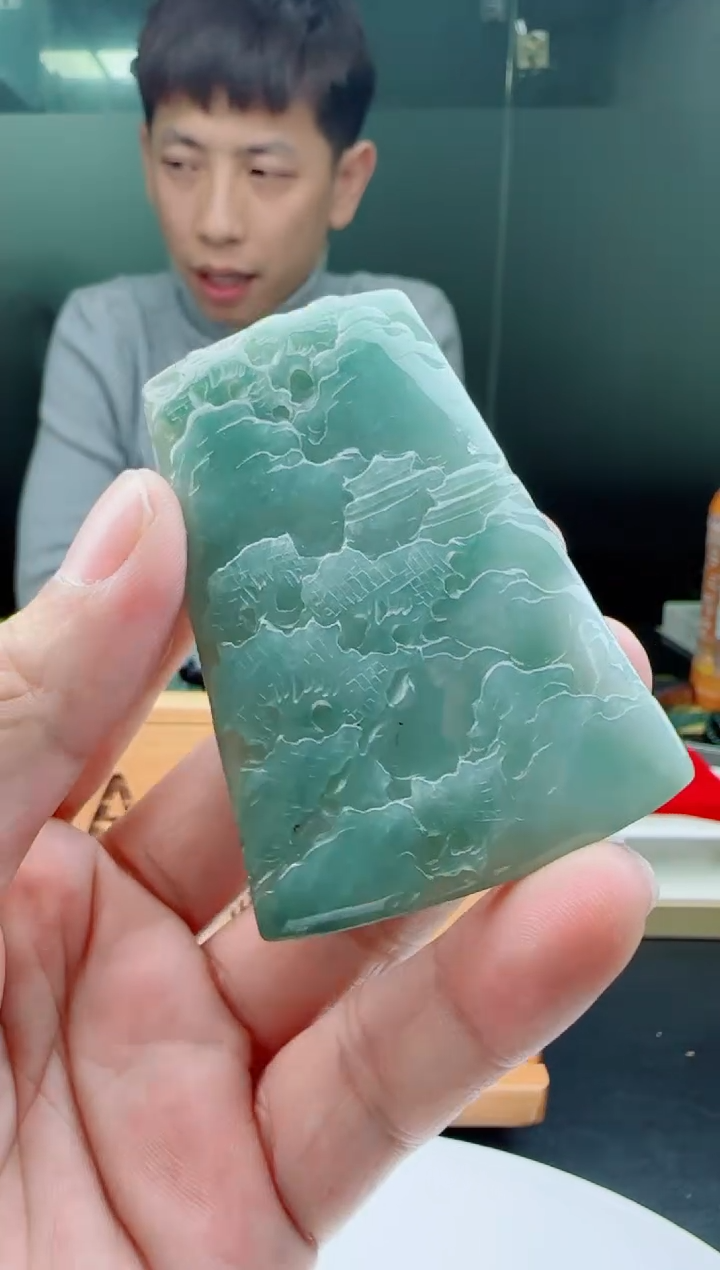 【闪购商品】翡翠颈饰未镶嵌1111111111