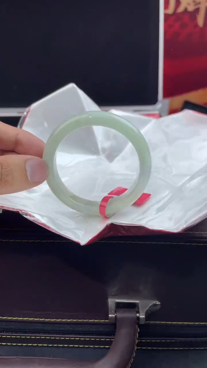 【闪购商品】翡翠手镯未镶嵌24翡翠手镯