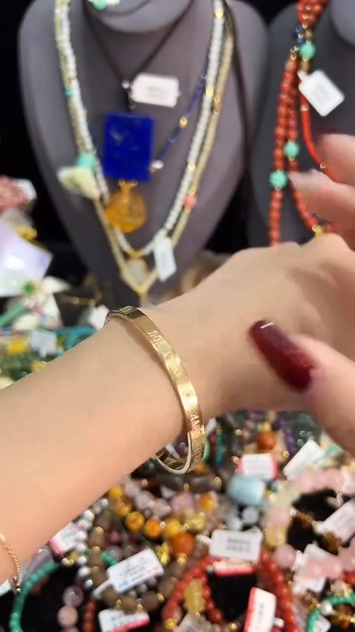 【闪购商品】玛瑙/玉髓颈饰钛钢手串