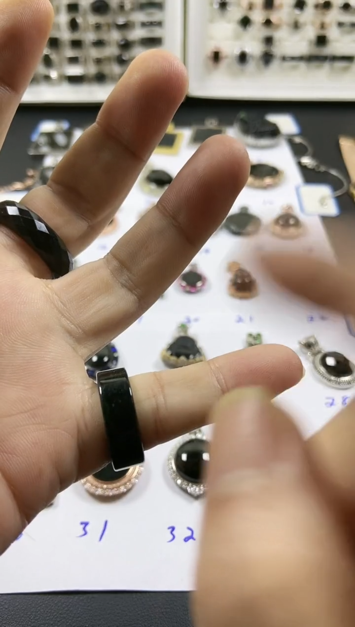 未镶嵌戒圈翡翠18圈口