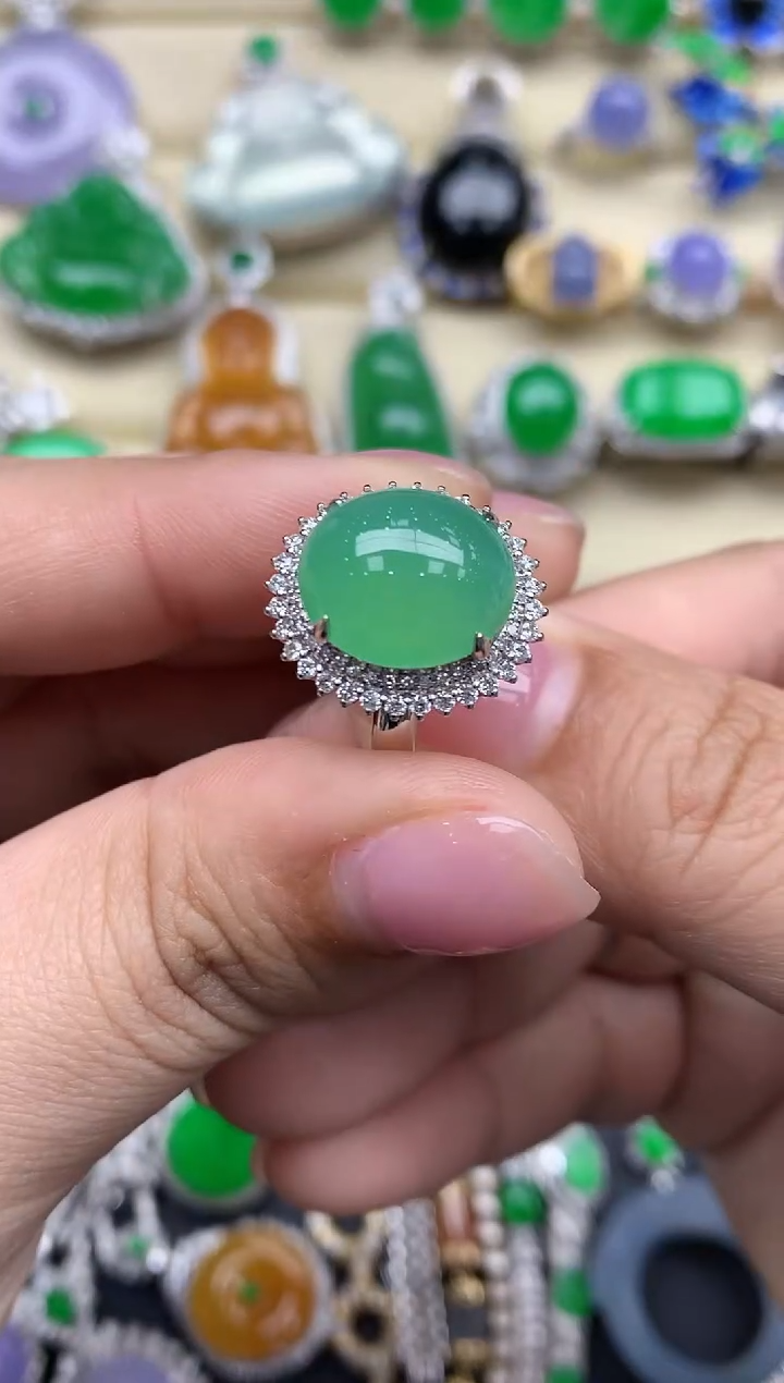 【闪购商品】翡翠戒指18K金镶嵌681-中国好珍宝