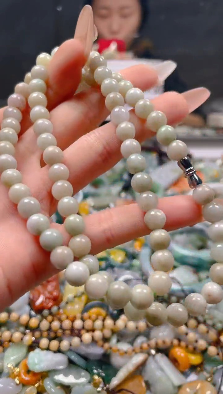 【闪购商品】翡翠颈饰未镶嵌7-8MM/C/翡翠A货一图一物