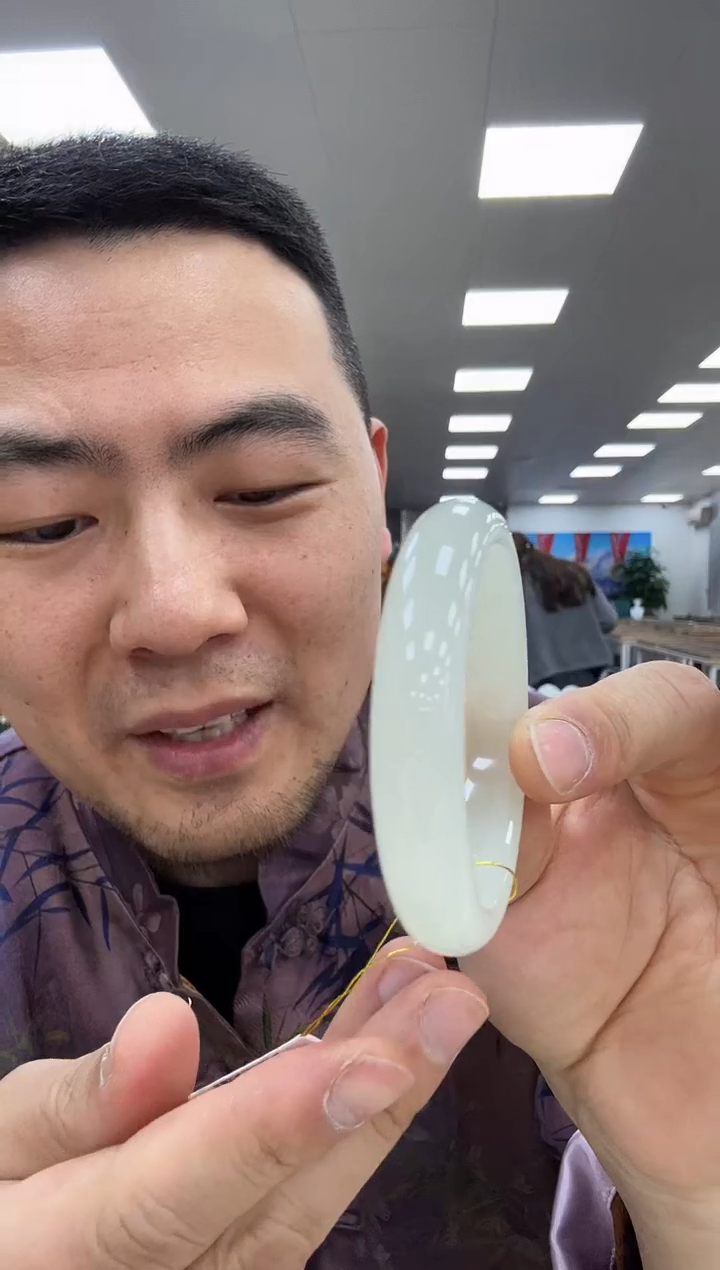 【闪购商品】和田玉手镯未镶嵌51  130