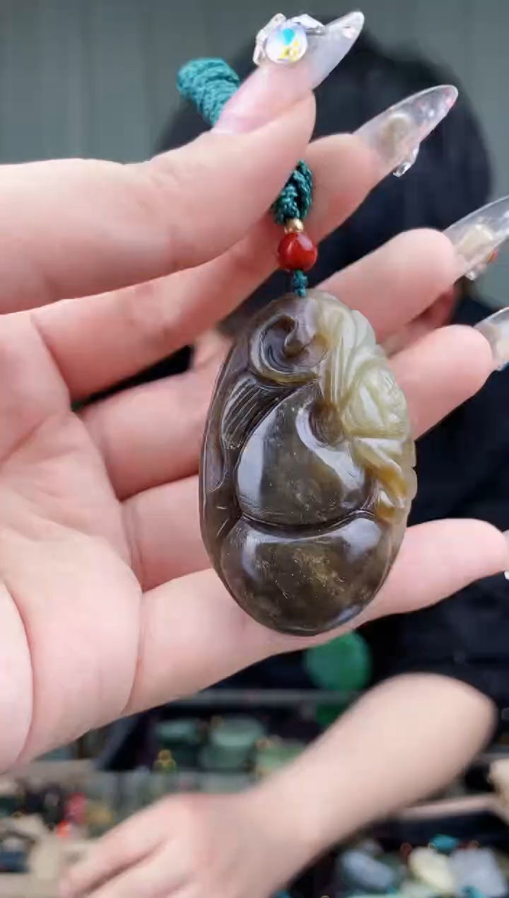 【闪购商品】和田玉挂件未镶嵌拍一发一，多样性发货！