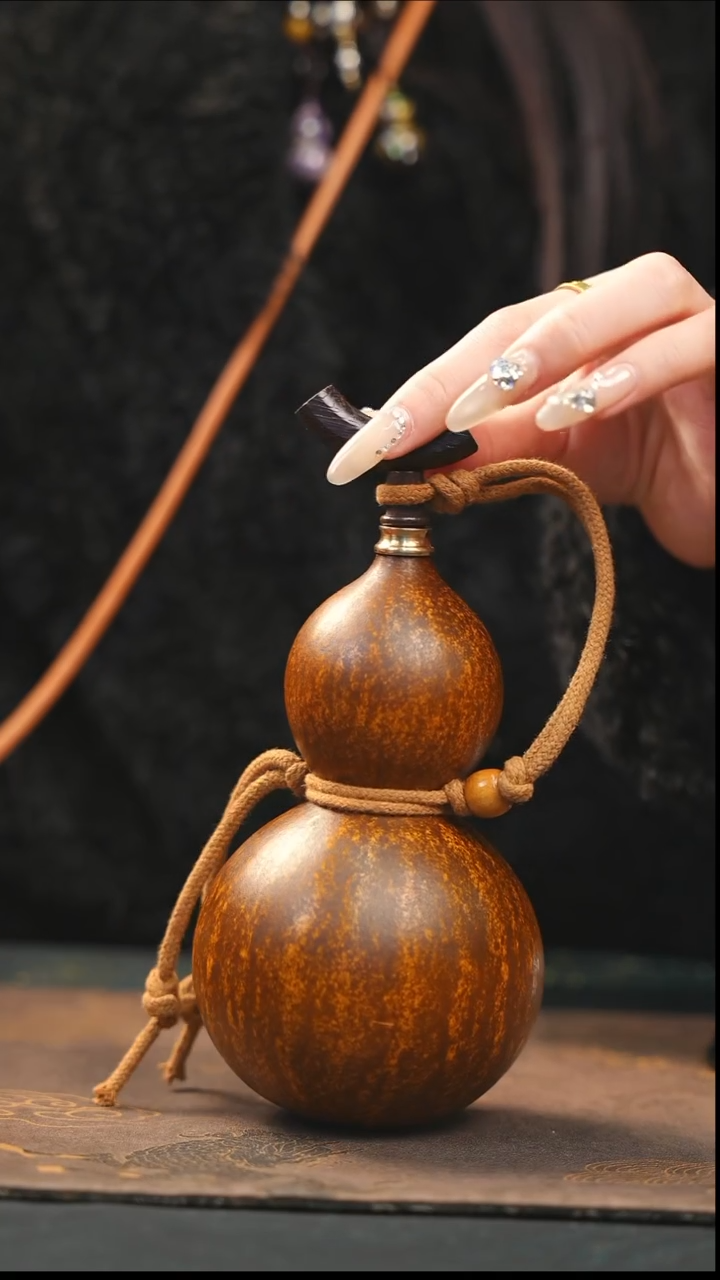 【闪购商品】XK272大漆酒葫芦不包手串及旋转底座