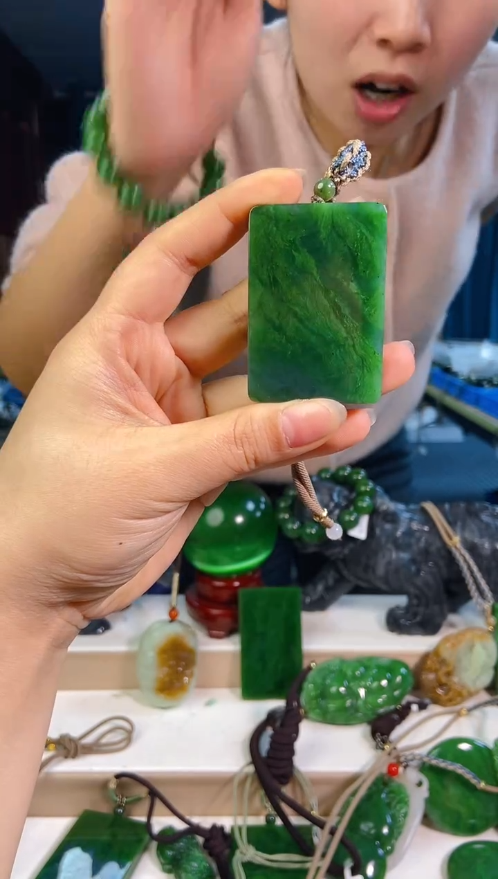 【闪购商品】和田玉未镶嵌挂件1