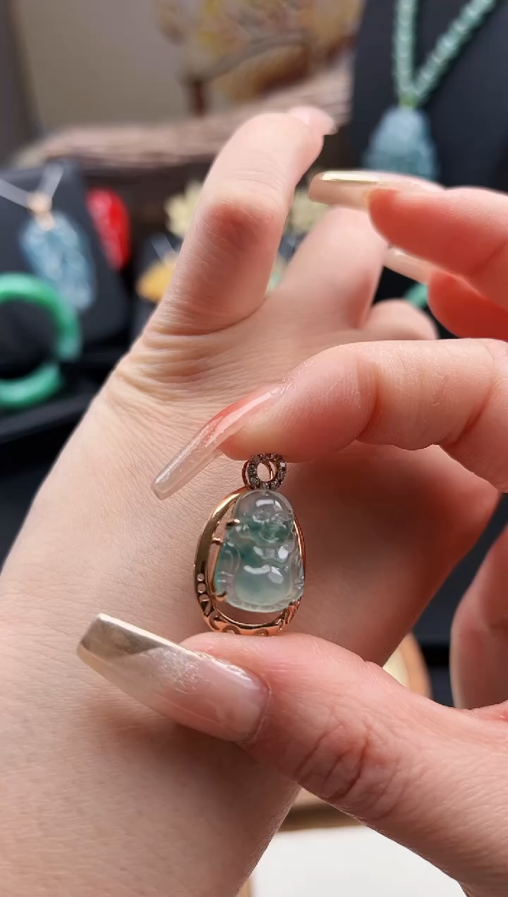 【闪购商品】翡翠颈饰18K金镶嵌吊坠