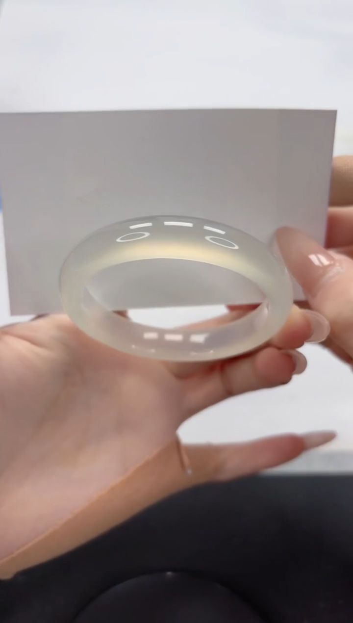 【闪购商品】石英质玉手镯未镶嵌A360-52.2