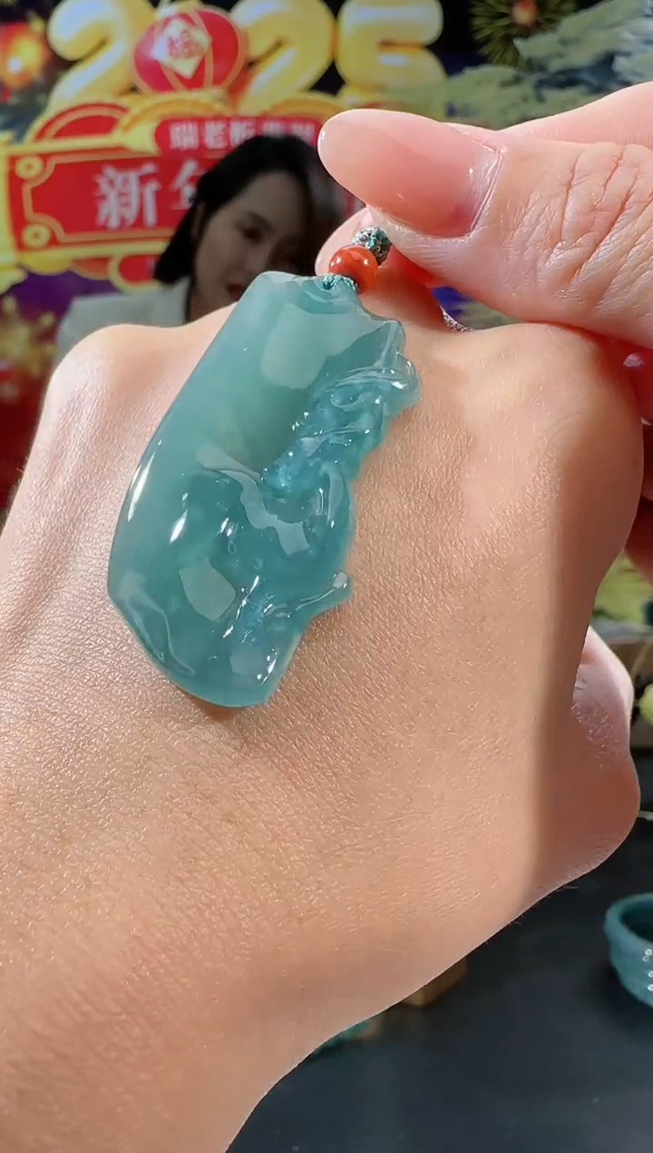 【闪购商品】翡翠吊坠(不含链)未镶嵌鹿牌