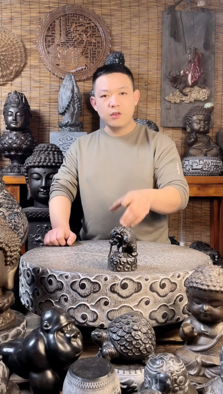 【闪购商品】10吸水兽天然青石雕刻