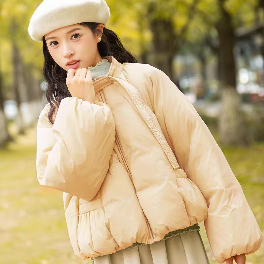 668-1230/21-797/1160  短款圆领系带花苞宽松保暖甜美时尚外套