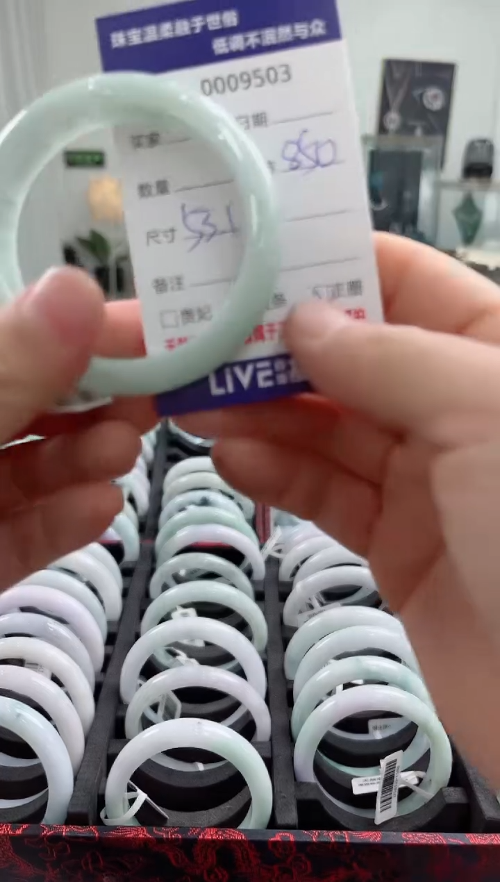 翡翠未镶嵌手镯天然翡翠A货