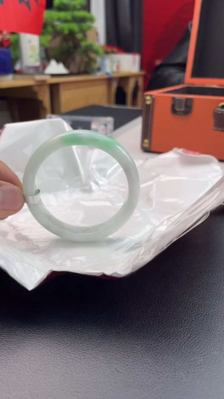 【闪购商品】翡翠手镯未镶嵌13翡翠手镯